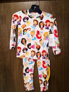 NWT Ellie Sue Disney Princesses Bamboo Lounge Set 18-24mos